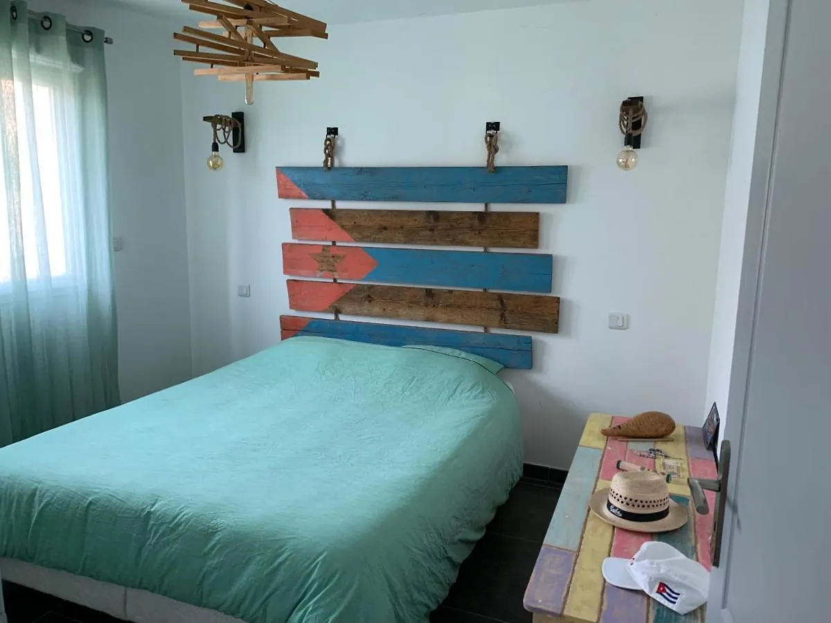 Maison Moderne A Cheval-Blanc Holiday home